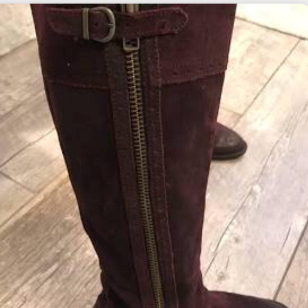 EUC Born Suede Boots in Purple